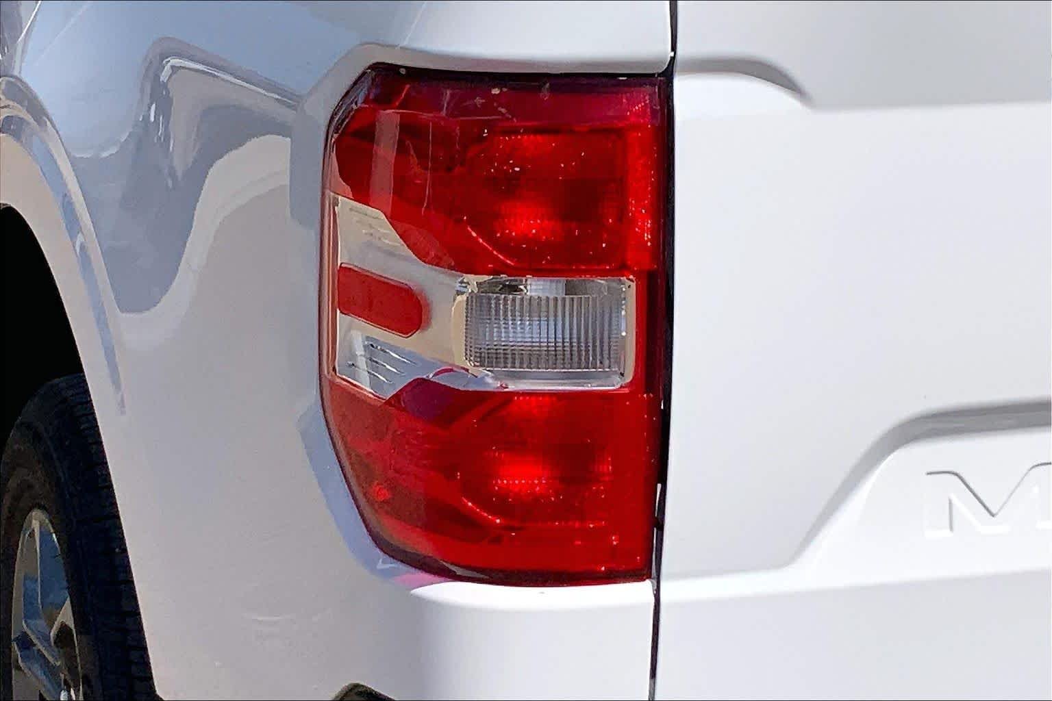 New 2026 Oxford White Ford XLT image 14