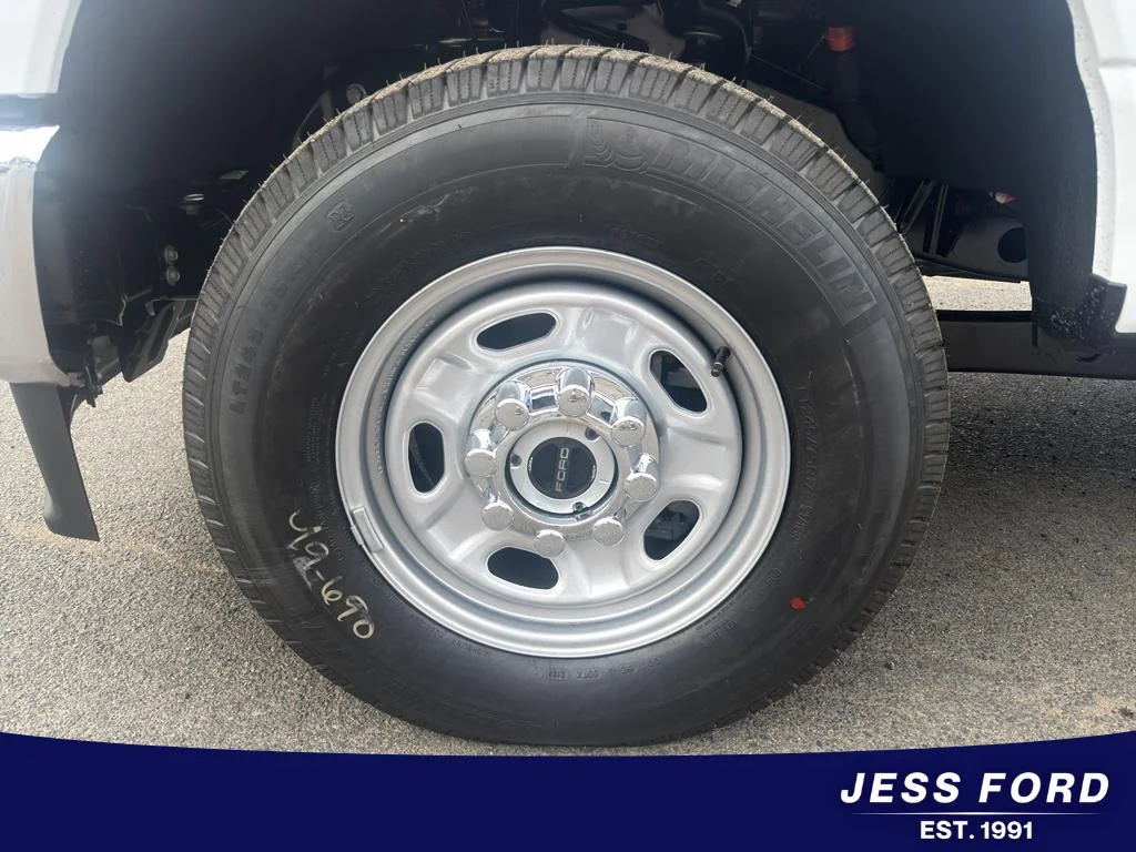 New 2026 Oxford White Ford F-350® XL image 10