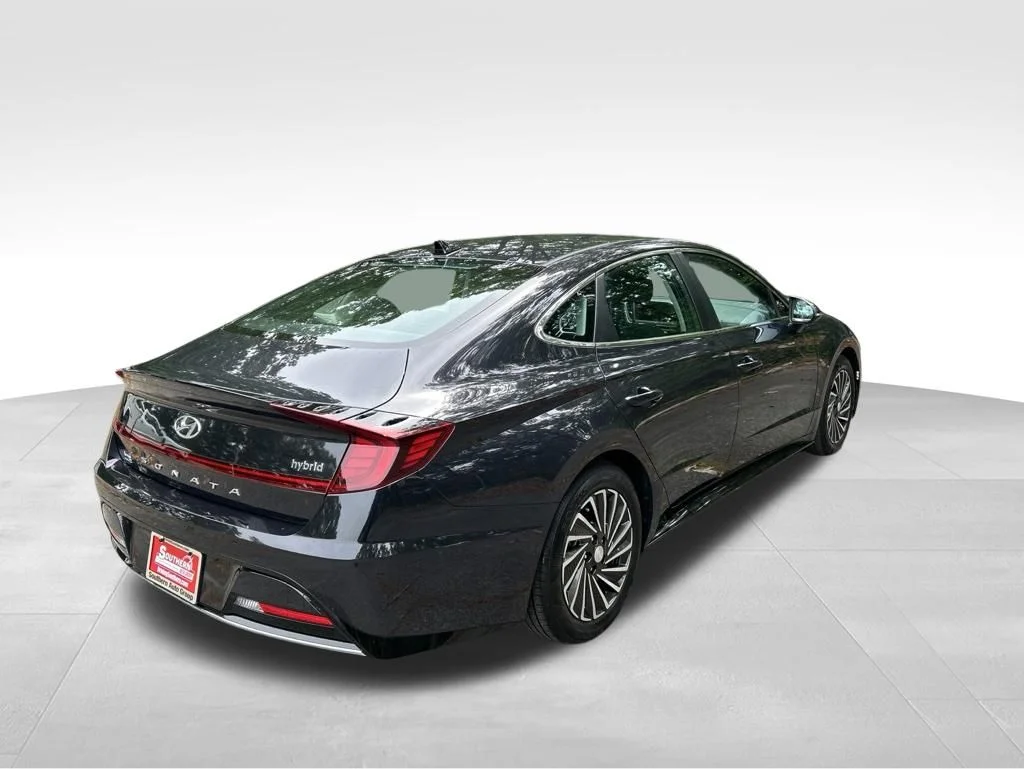 Used 2023 Blue Hyundai SEL image 5