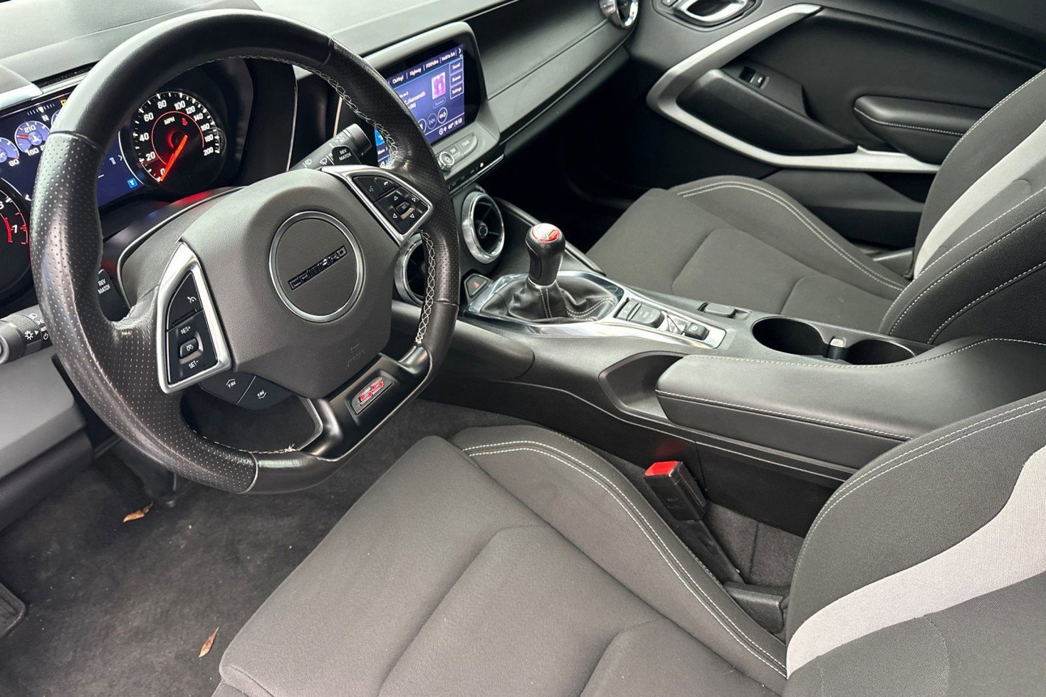 2022 Chevrolet Camaro 1SS - Photo 10