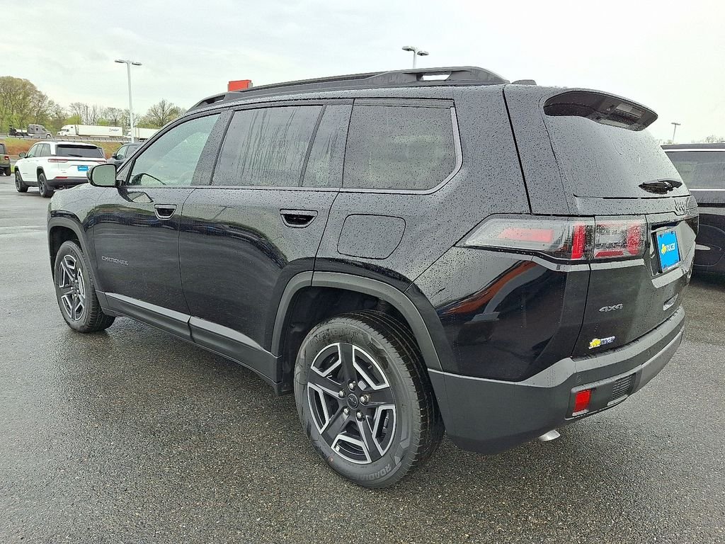 New 2026 Diamond Black Crystal Pearlcoat Jeep Limited image 3