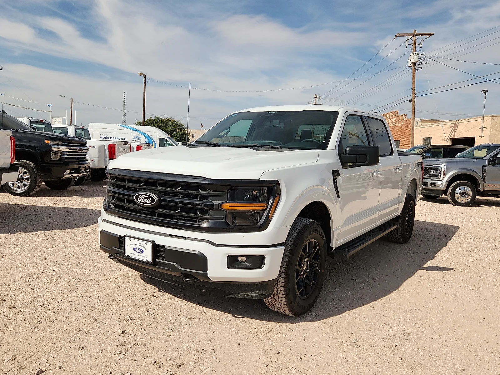 New 2026 Oxford White Ford XLT image 3