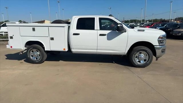 New 2026 Bright White Clear-Coat Exterior Paint RAM Tradesman image 2
