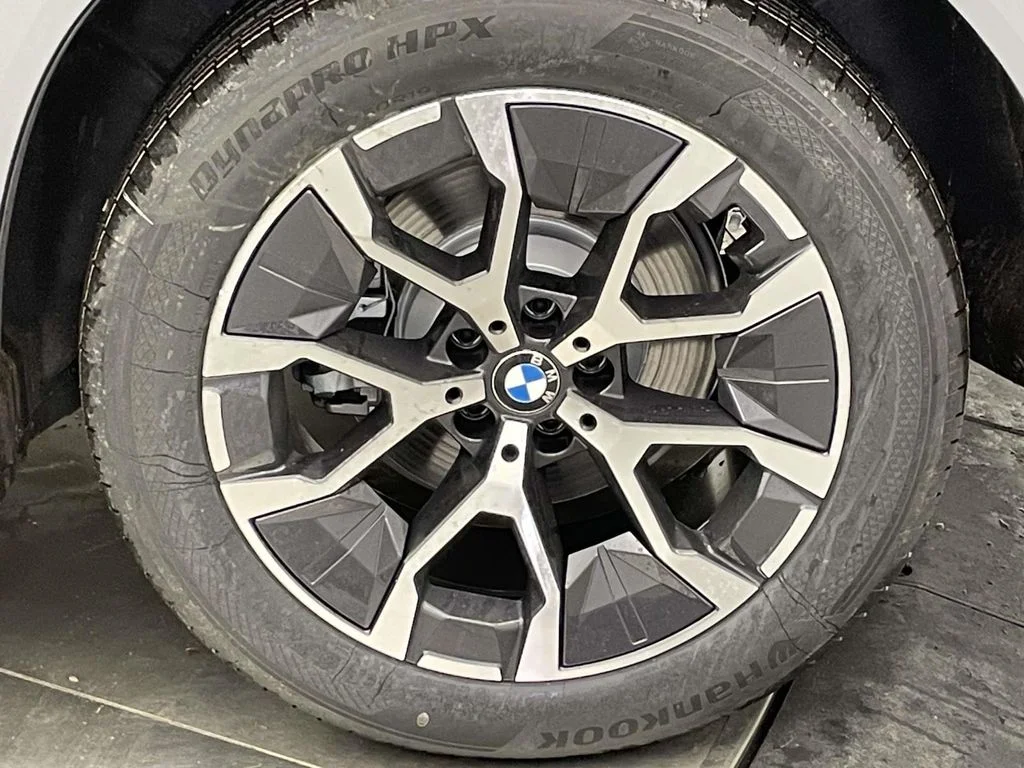 2026 BMW X3 30 - Photo 13