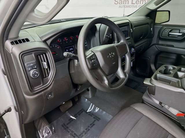 Used 2022 Silver Ice Metallic Chevrolet Custom image 10