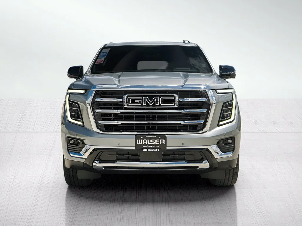 New 2026 Sterling Metallic GMC Elevation image 2