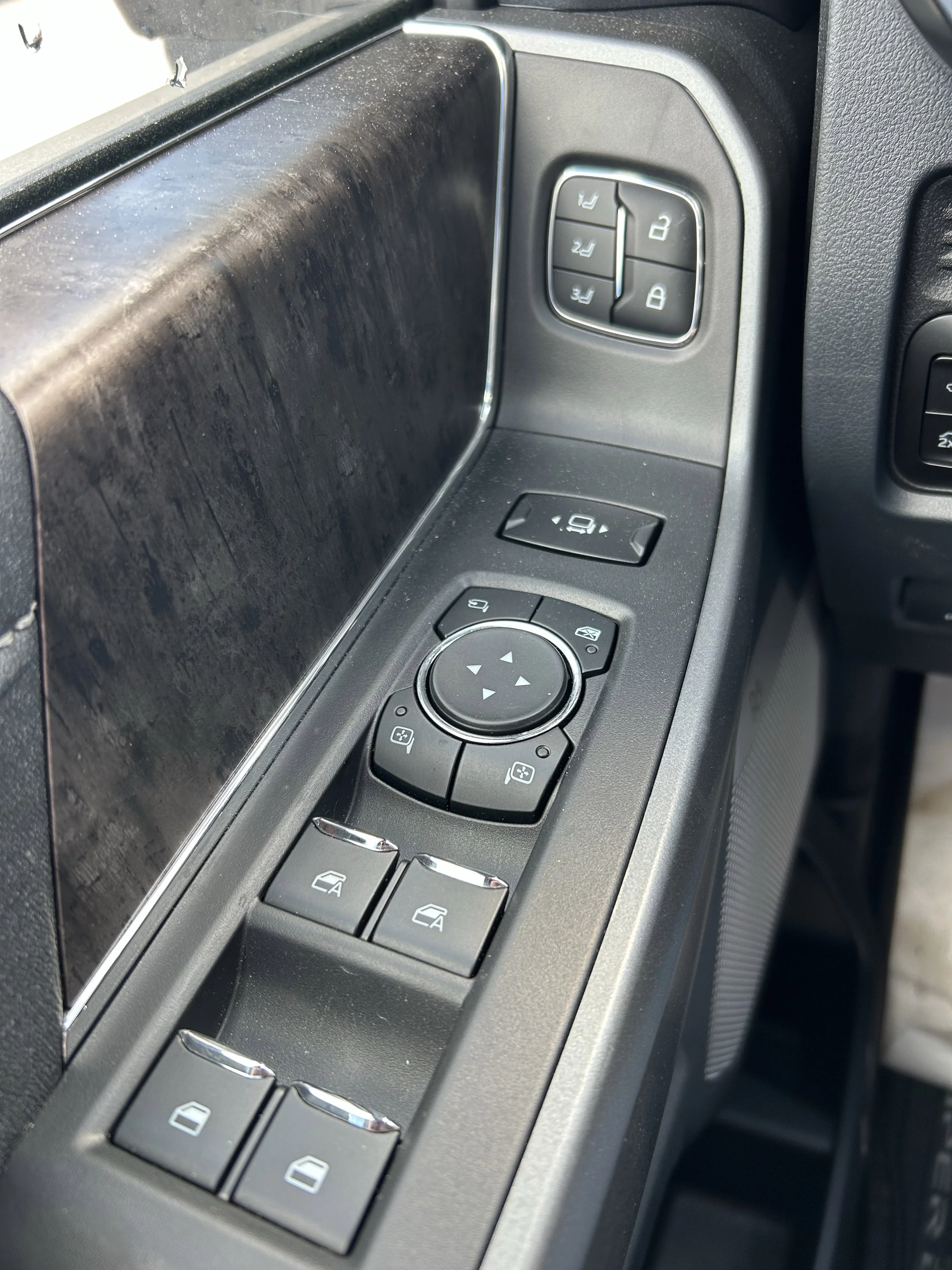 New 2026 Marsh Gray Ford LARIAT image 9