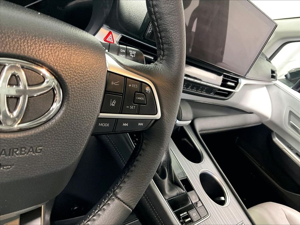 Used 2025 Black Toyota XLE image 25