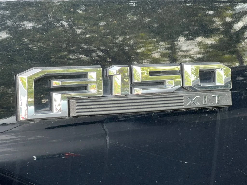 Used 2018 Black Ford XLT image 10