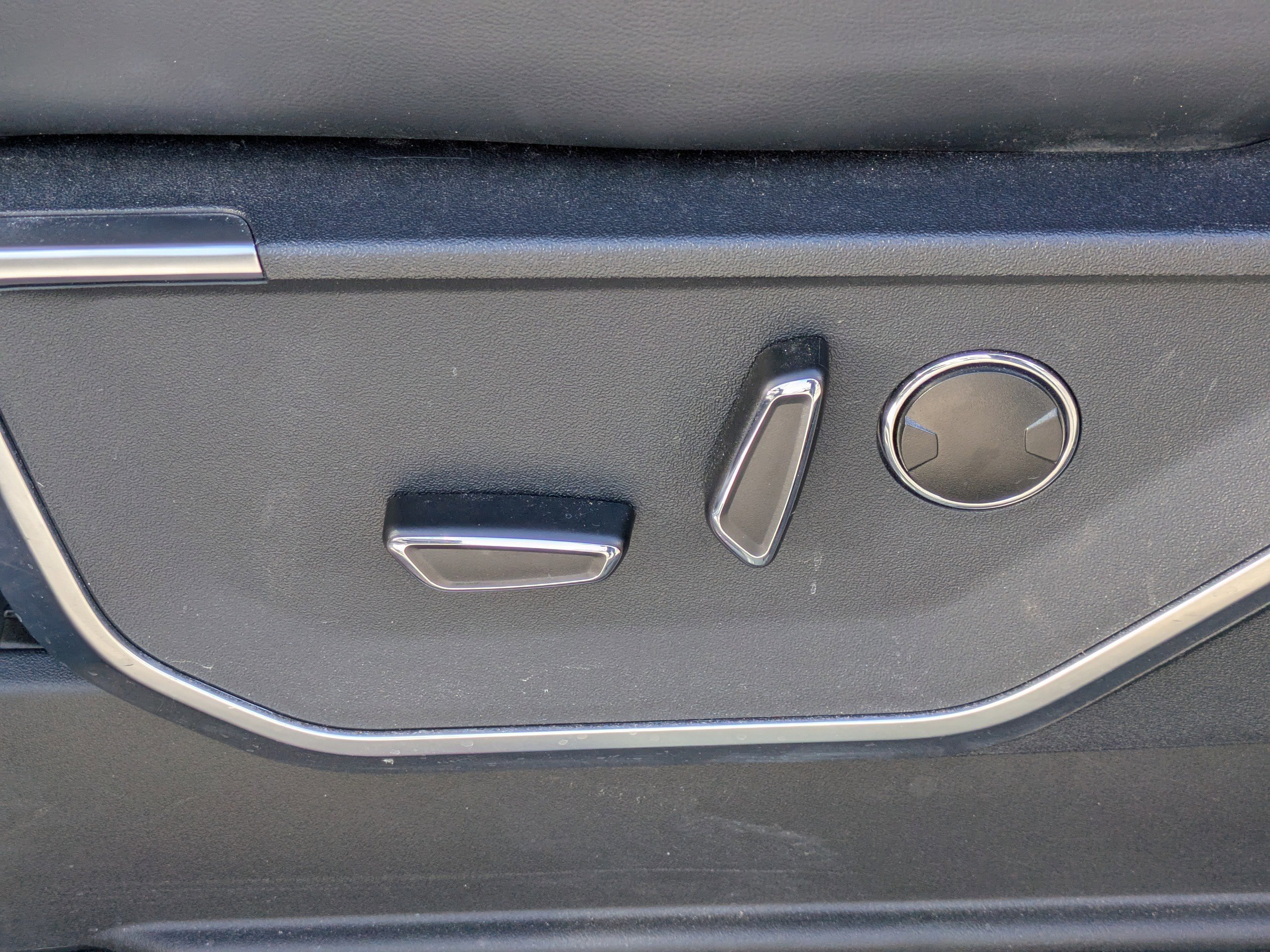 Used 2023  Ford Raptor image 19