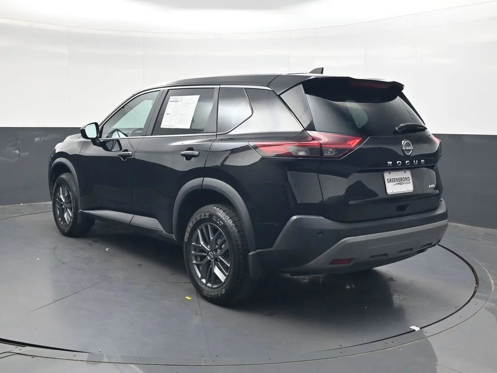 Used 2023 Black Nissan S image 7