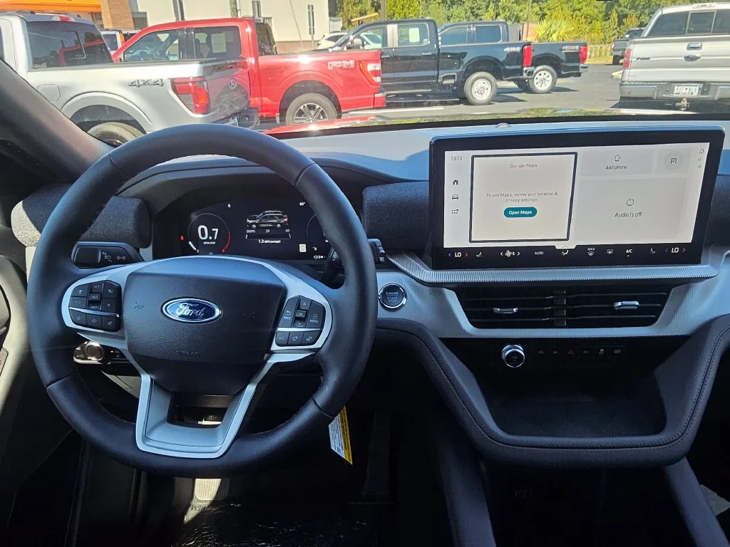 New 2027 Black Ford Active image 28