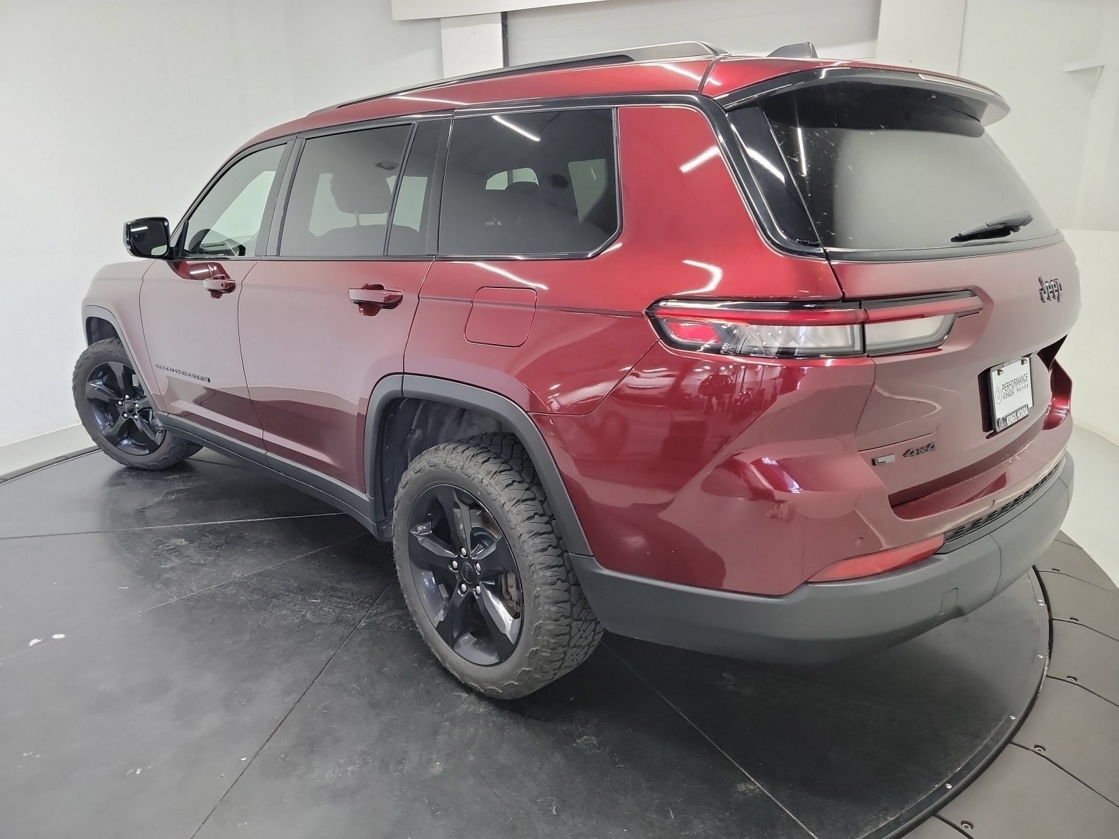 Used 2021 Velvet Red Pearlcoat Jeep Altitude image 5
