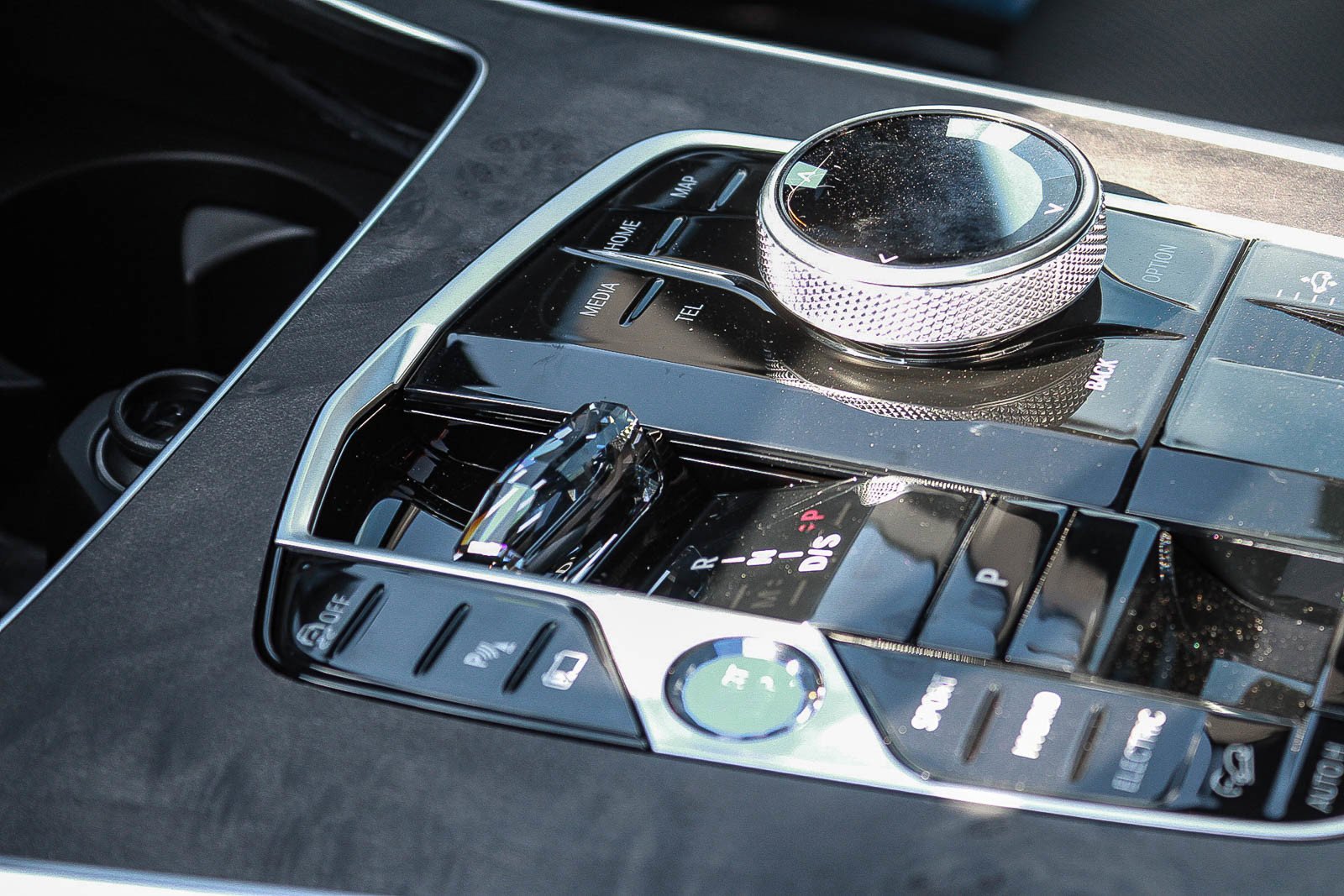New 2026 Skyscraper Grey Metallic BMW xDrive50e image 19