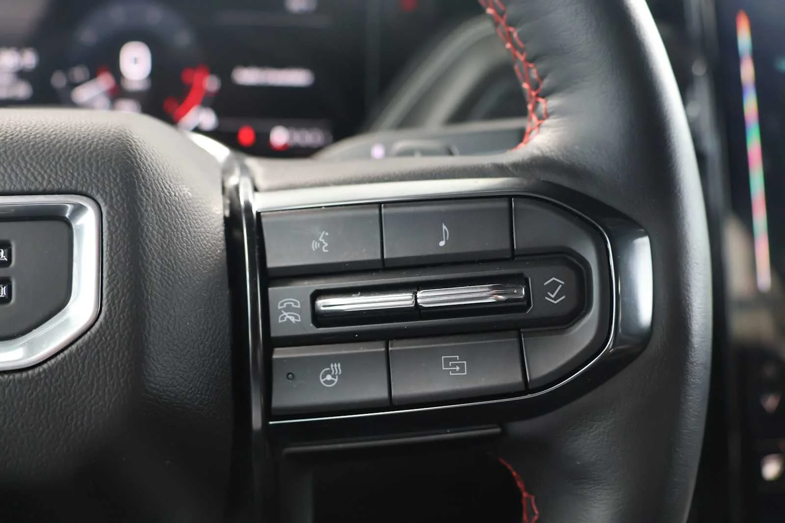 Used 2025 Onyx Black GMC AT4 Ultimate image 16