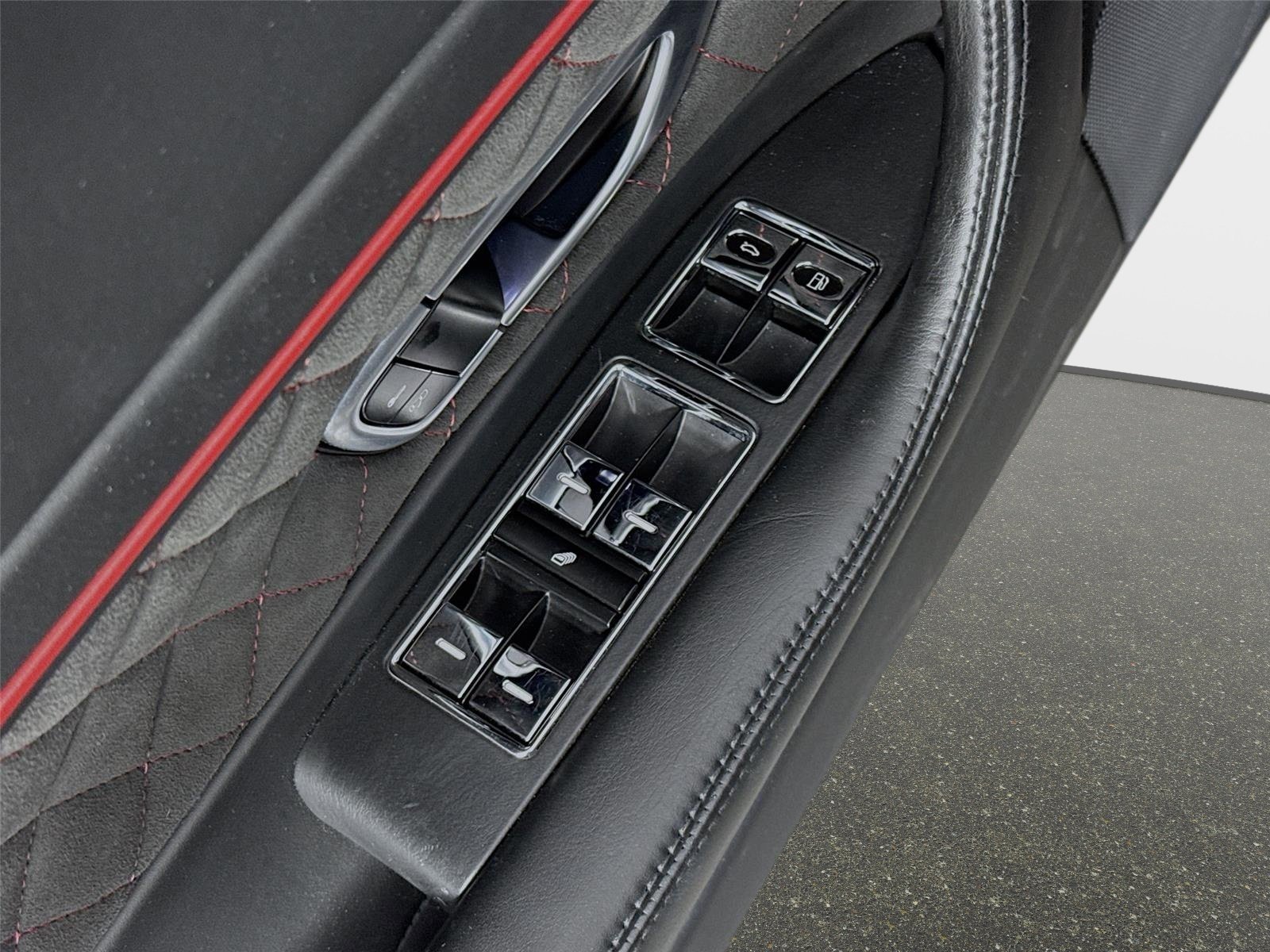 Used 2010 Beluga Bentley Base image 19