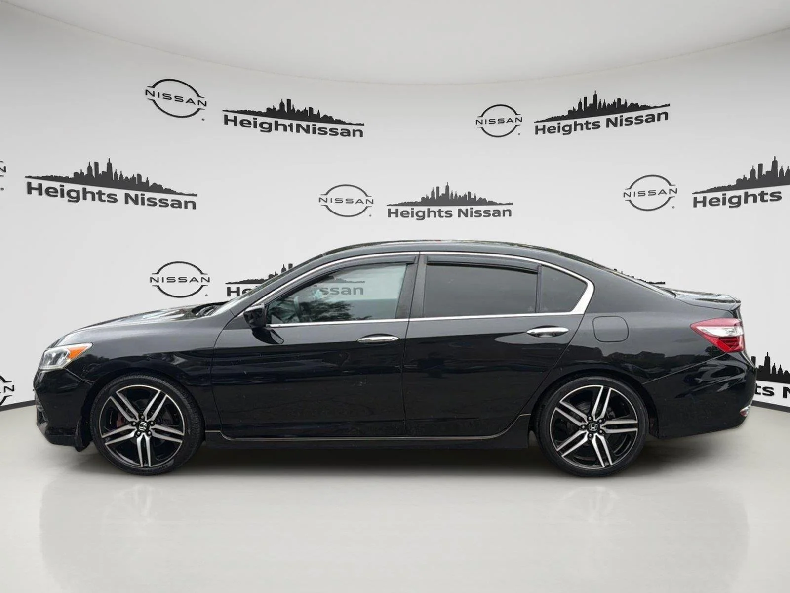 Used 2017 Honda Accord Sport with VIN 1HGCR2F56HA221322 for sale in Jackson Heights, NY