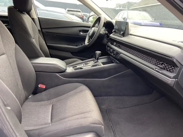 Used 2025 Gray Honda LX image 26