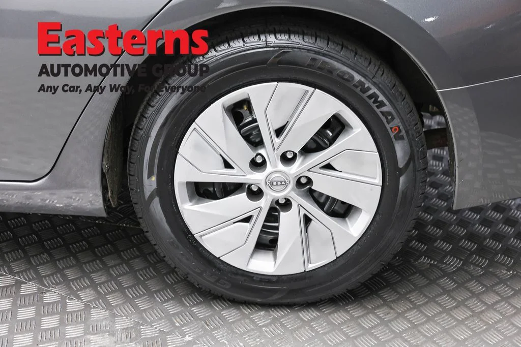 Used 2023 Gray Nissan 2.5 S image 8