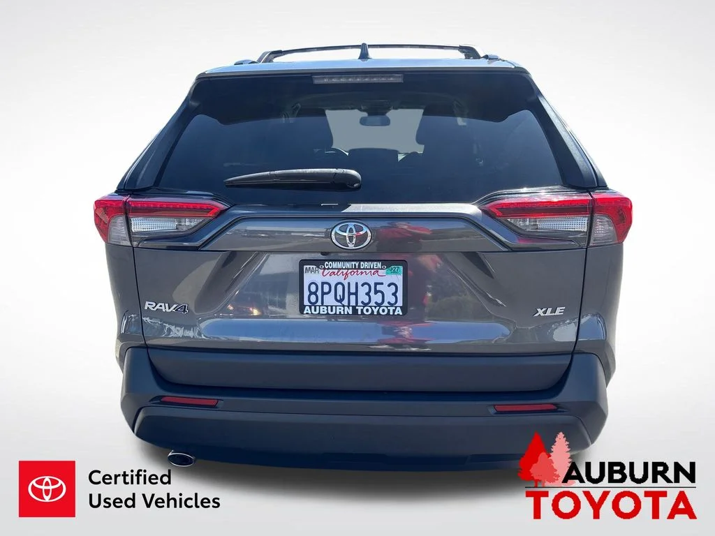 Used 2020 Magnetic Gray Metallic Toyota XLE image 7