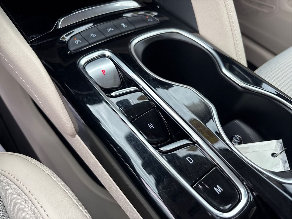 Used 2023 Gray Buick Preferred image 31