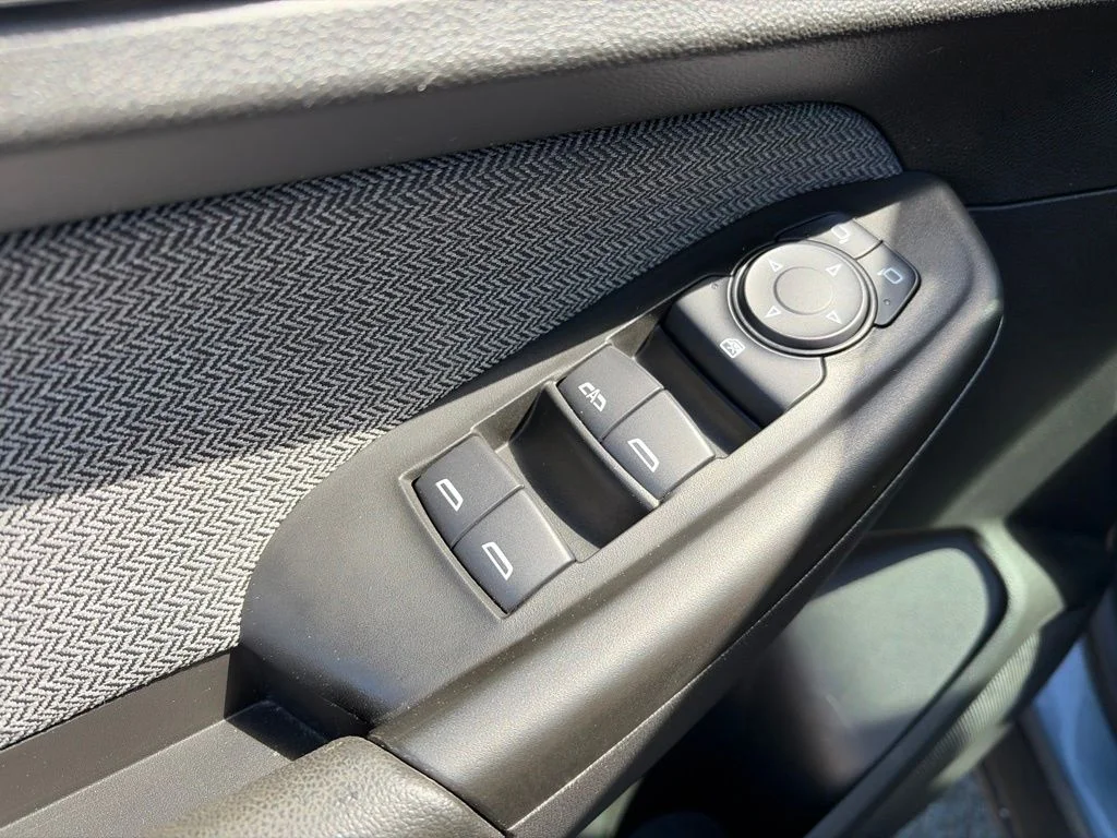 Used 2022 Gray Chevrolet LT image 23
