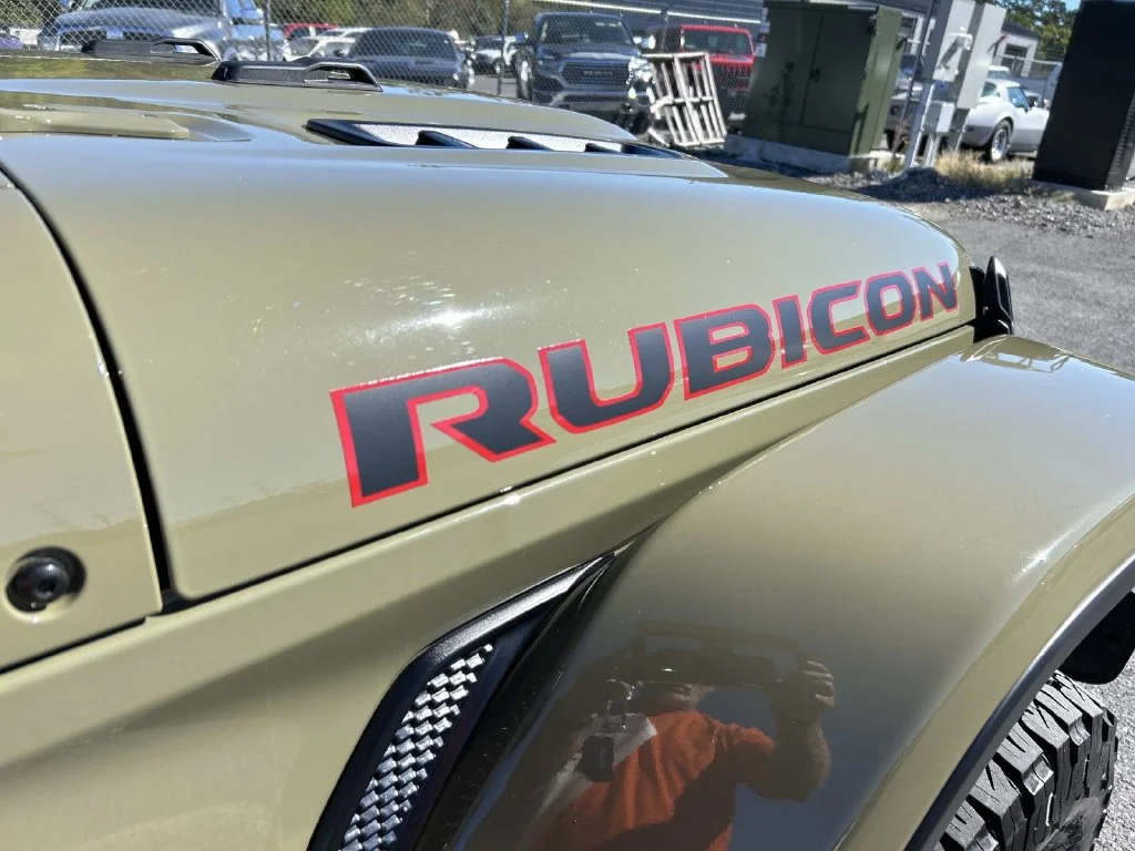 Used 2025 Green Jeep Rubicon image 32