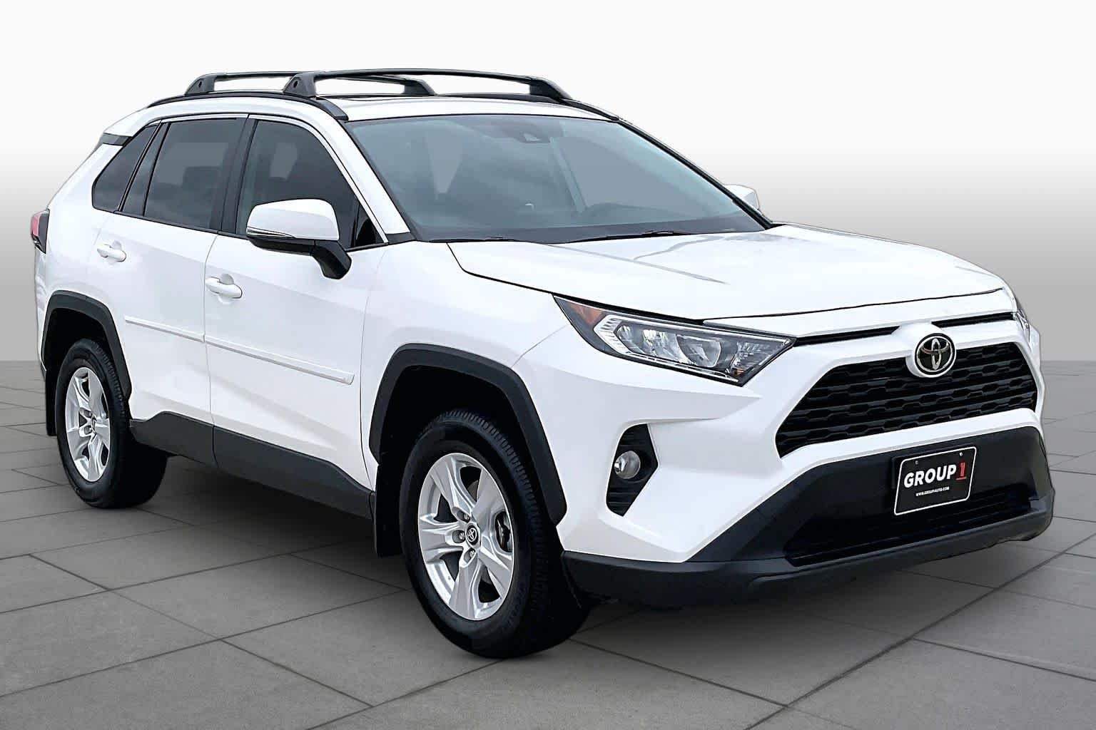 Used 2021 Super White Toyota XLE image 3
