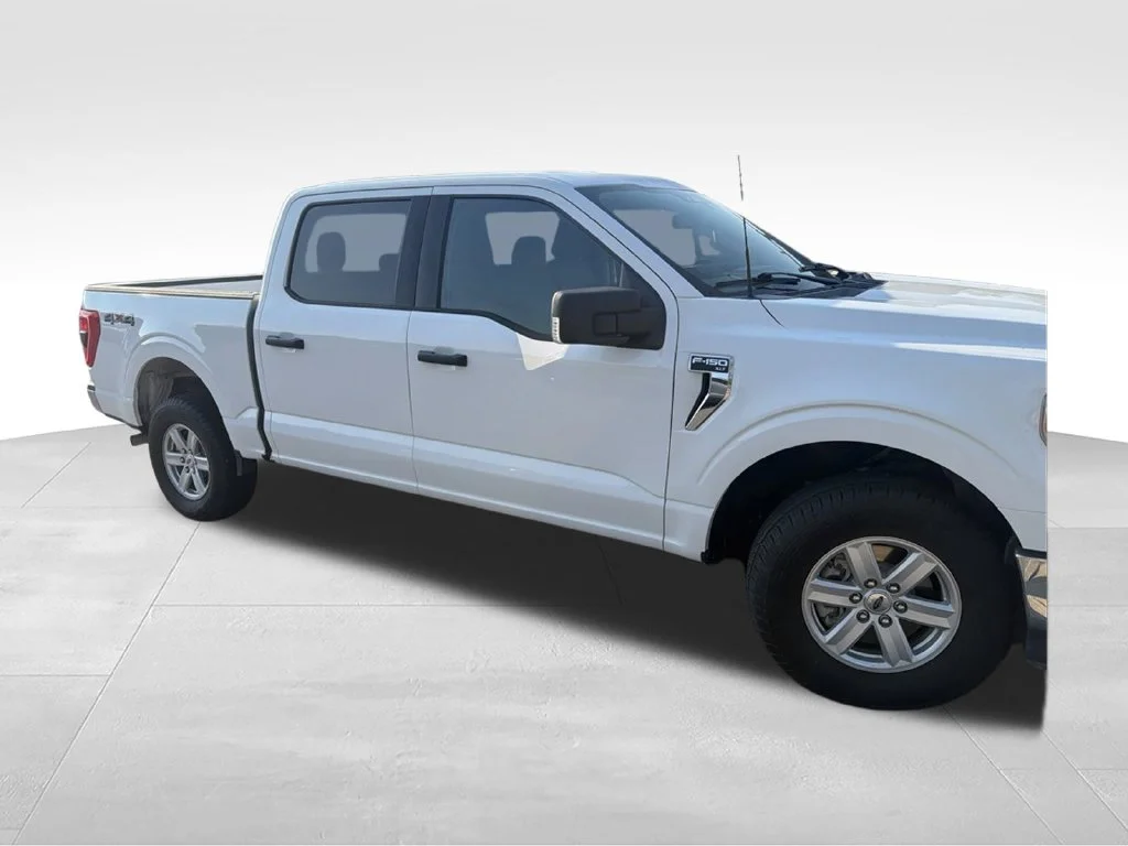 Used 2021 White Ford XLT image 12