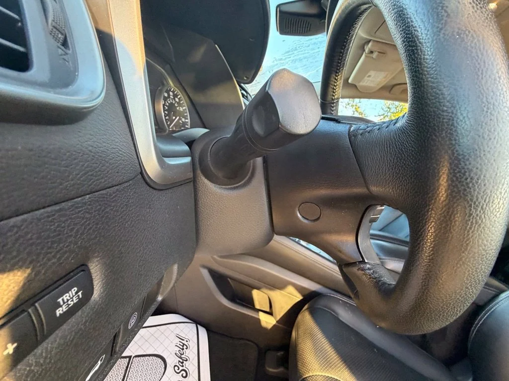 Used 2019 Black Nissan SL image 18
