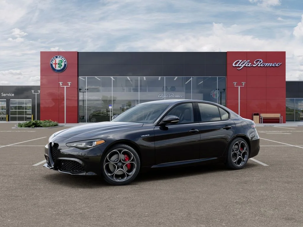 2026 Alfa Romeo Giulia Base - Photo 2