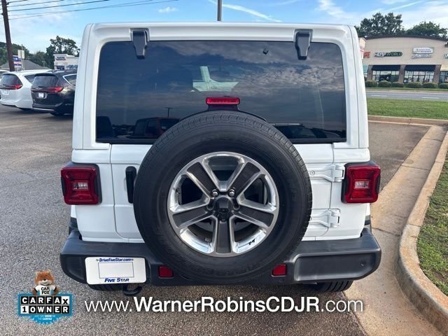 Used 2021 White Jeep Unlimited Sahara image 5