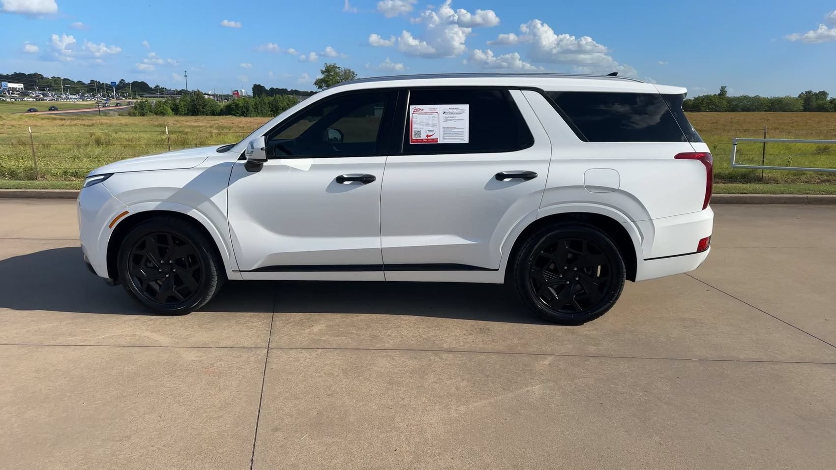 Used 2022 Hyper White Hyundai Calligraphy image 6