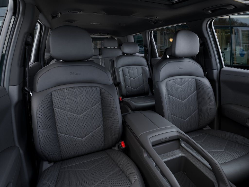 New 2027 Black Jade Green Kia X-Line EX image 15