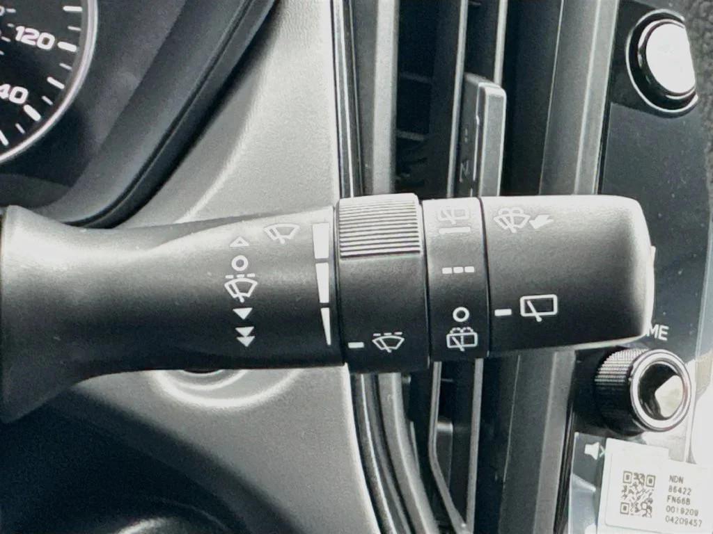 New 2027 White Subaru Premium image 14