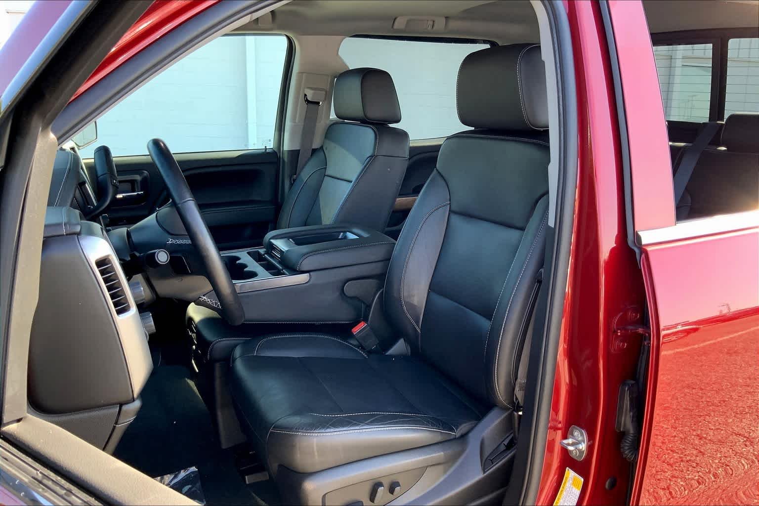 Used 2018 Cajun Red Tintcoat Chevrolet LTZ image 8