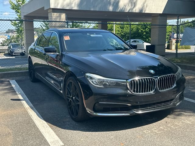 2019 BMW 7 Series 740i's photo
