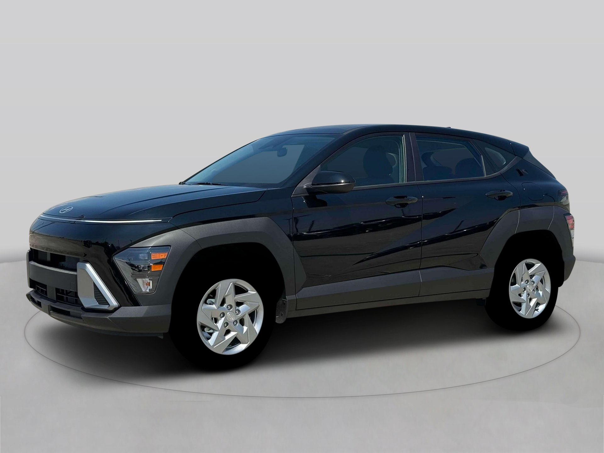 New 2026 Black Hyundai SE AWD image 2