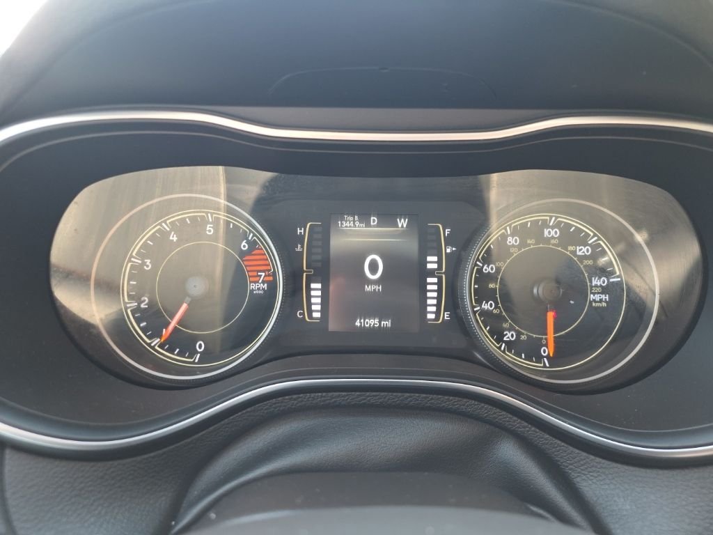 Used 2021 Green Jeep Latitude image 19