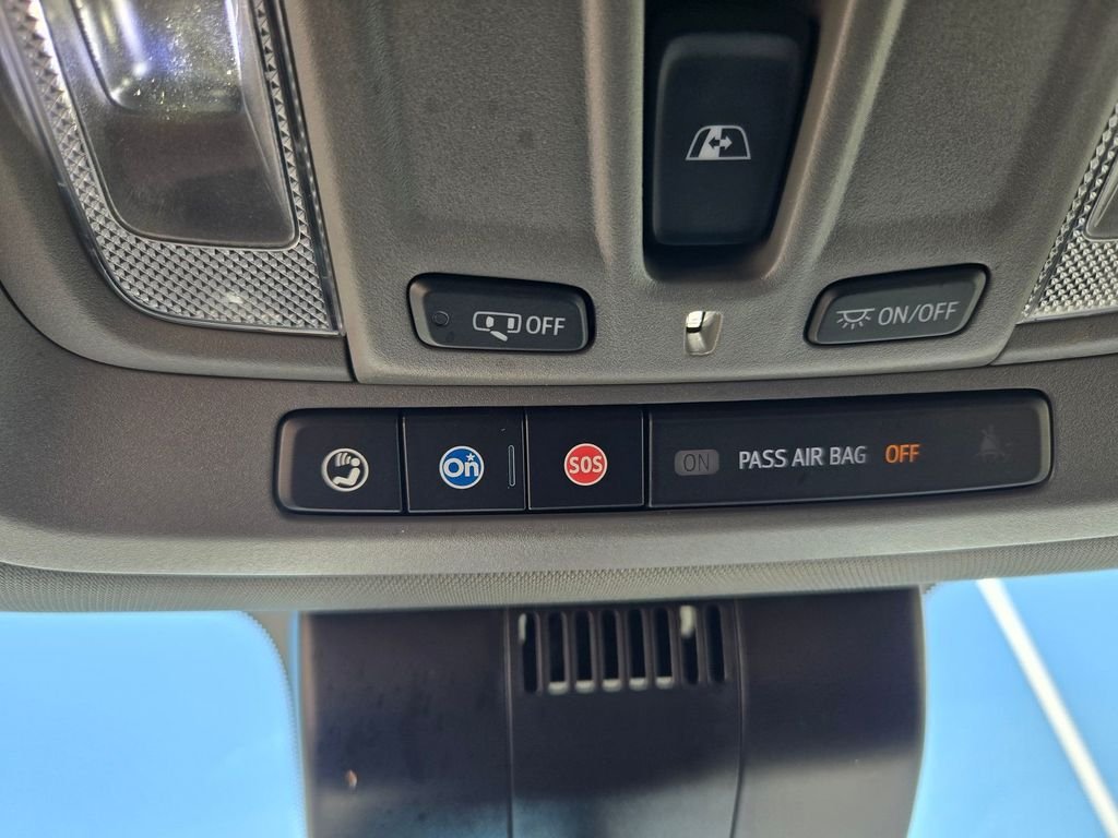 Used 2023 Black Chevrolet RST image 8