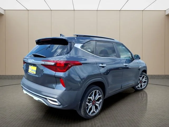 Used 2022 Gray Kia SX image 8