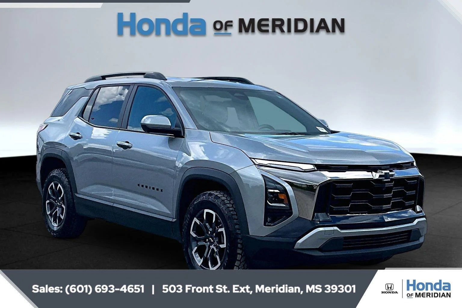 Used 2025 Sterling Gray Metallic Chevrolet AWD ACTIV image 1