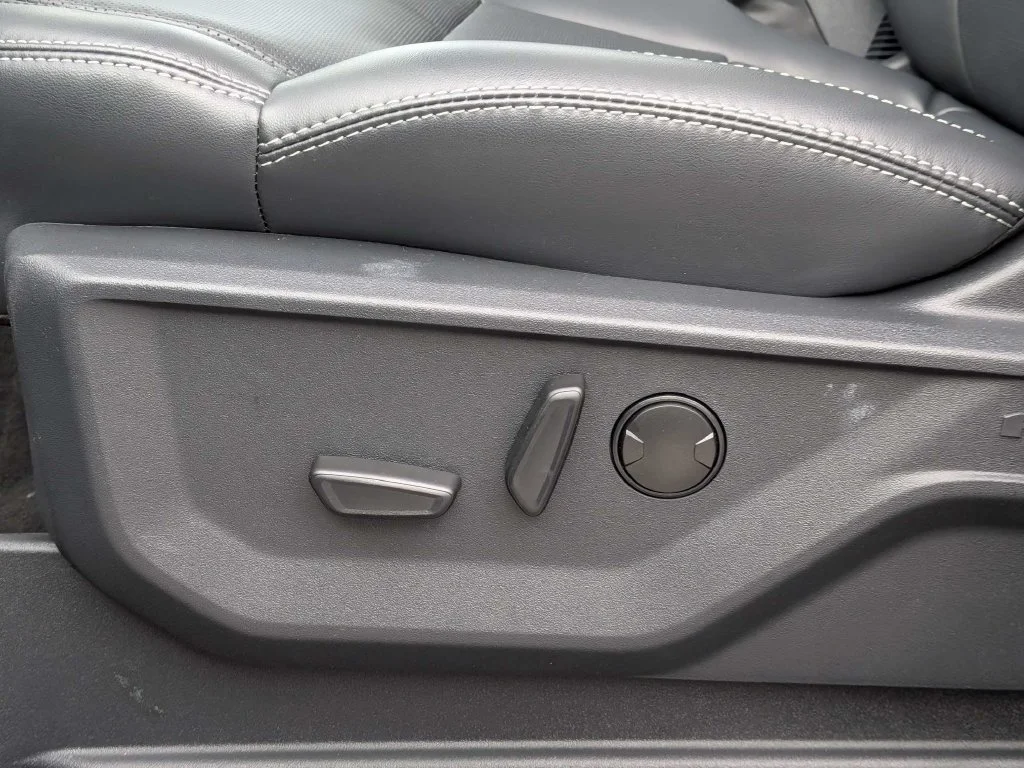 New 2027 Dark Matter Gray Metallic Ford MAX Platinum image 19