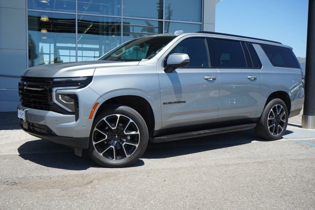 Used 2025 Gray Chevrolet RST image 4