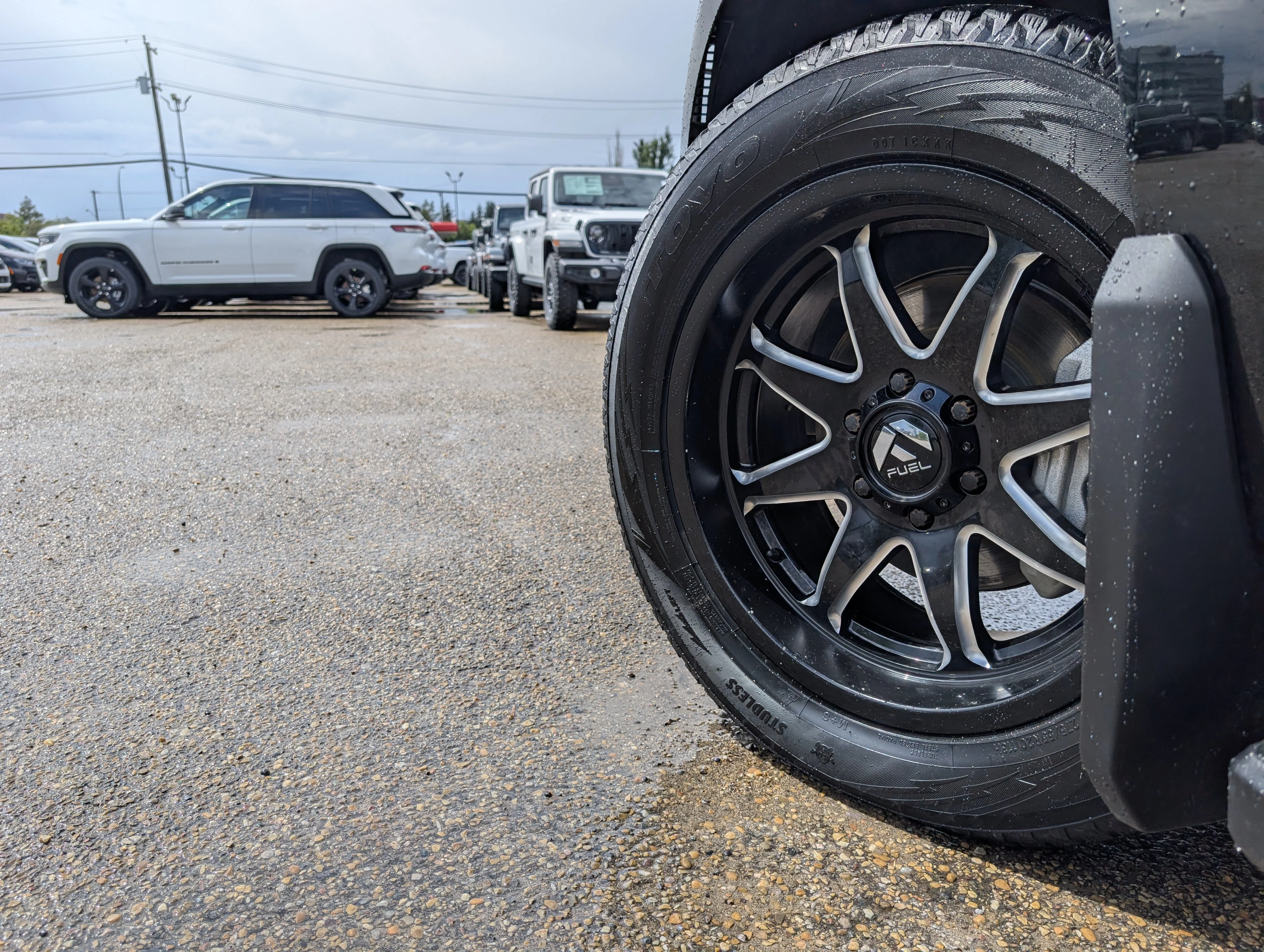 Used 2020 Black Chevrolet High Country image 12