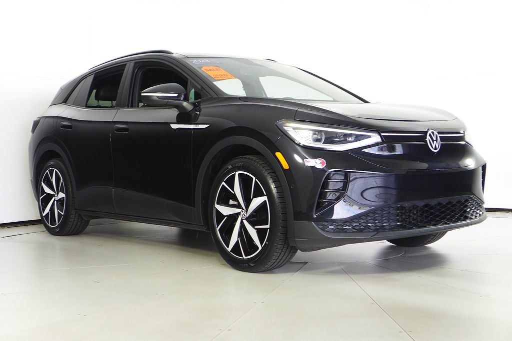 Certified Used 2023 Black Volkswagen Pro S image 4