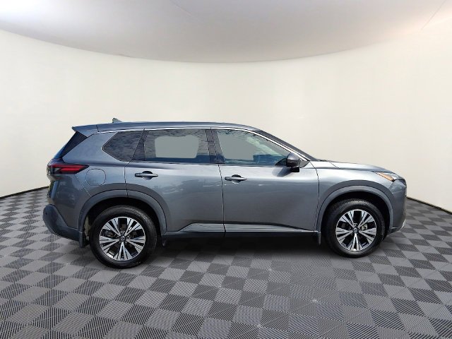 Used 2021 Gray Nissan SV image 8