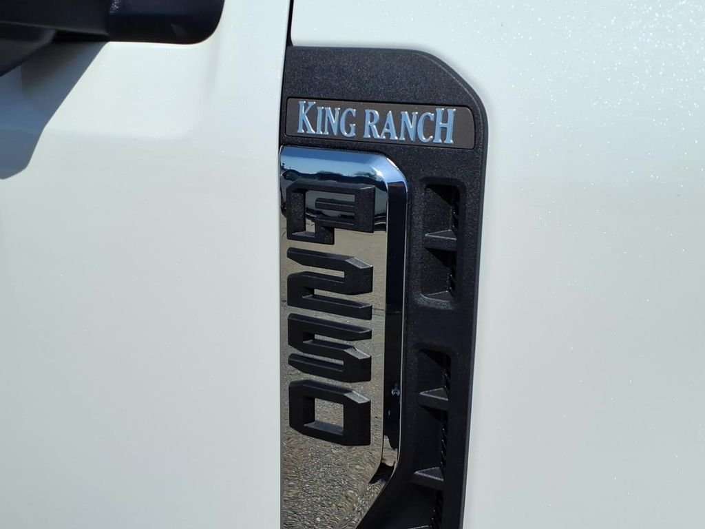 New 2026 Star White Metallic Tri-Coat Ford F-250® King Ranch® image 13