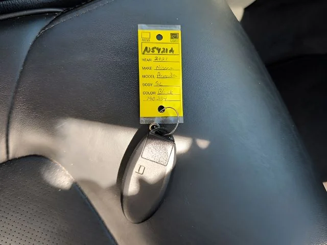 Used 2021 Black Nissan SL image 61