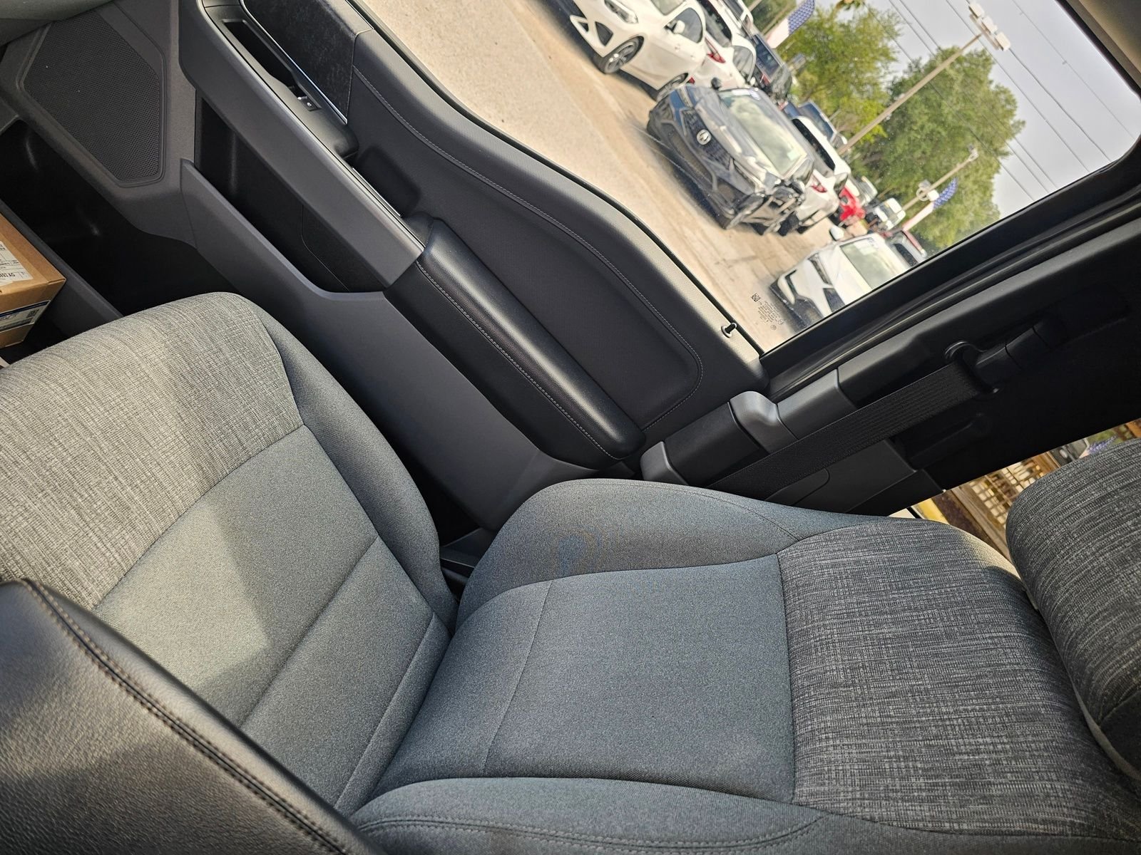Used 2022 Gray Ford XLT image 16